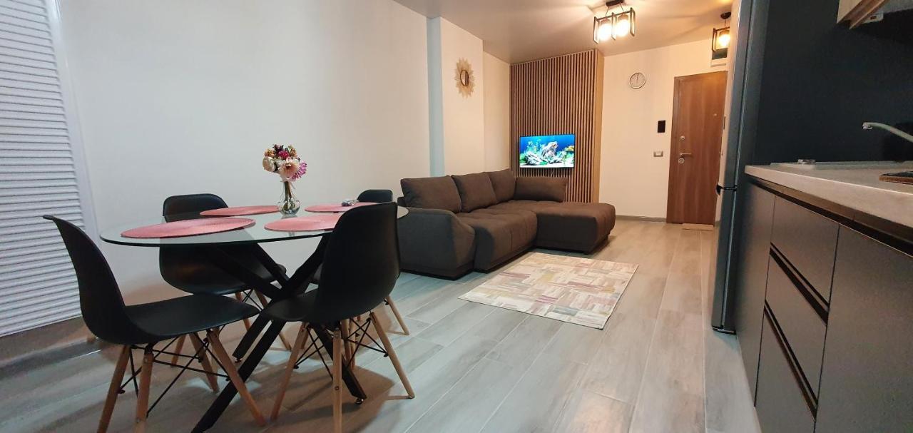 Helin Apartament By Alezzi N10 Năvodari Εξωτερικό φωτογραφία