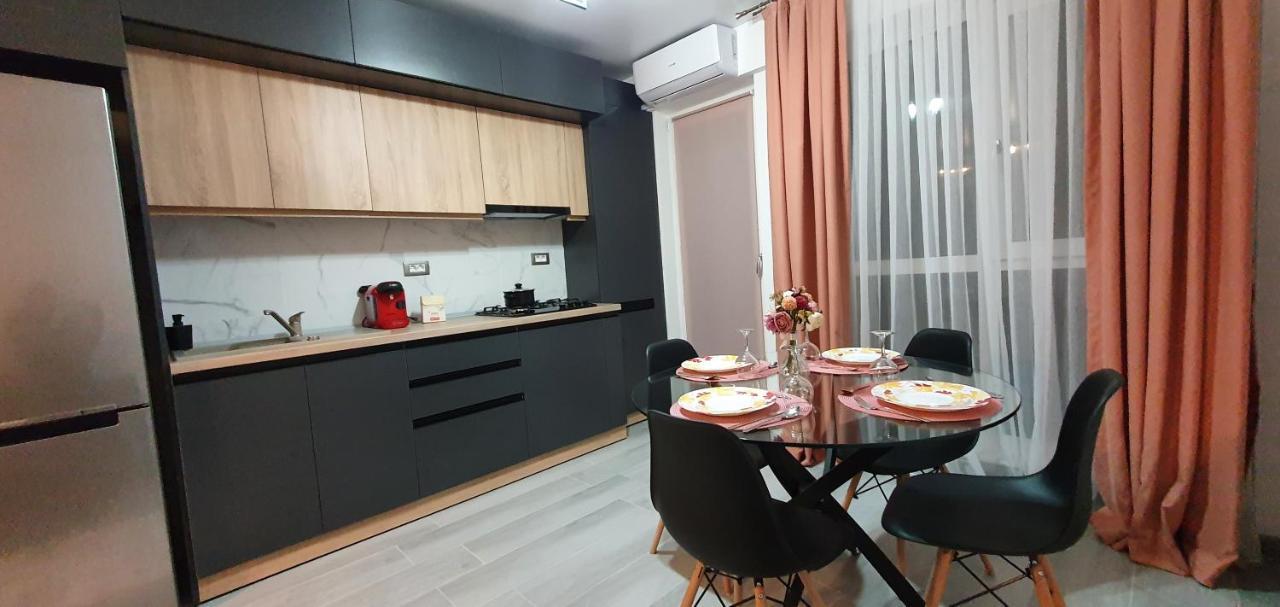 Helin Apartament By Alezzi N10 Năvodari Εξωτερικό φωτογραφία